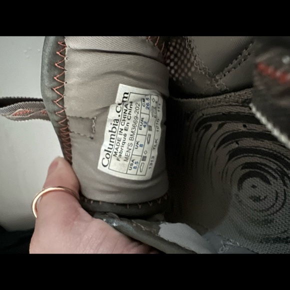 Men’s Columbia Water Shoes - Picture 4 of 4
